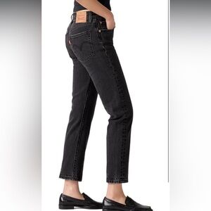 Levi's Women's Black Wedgie Straight